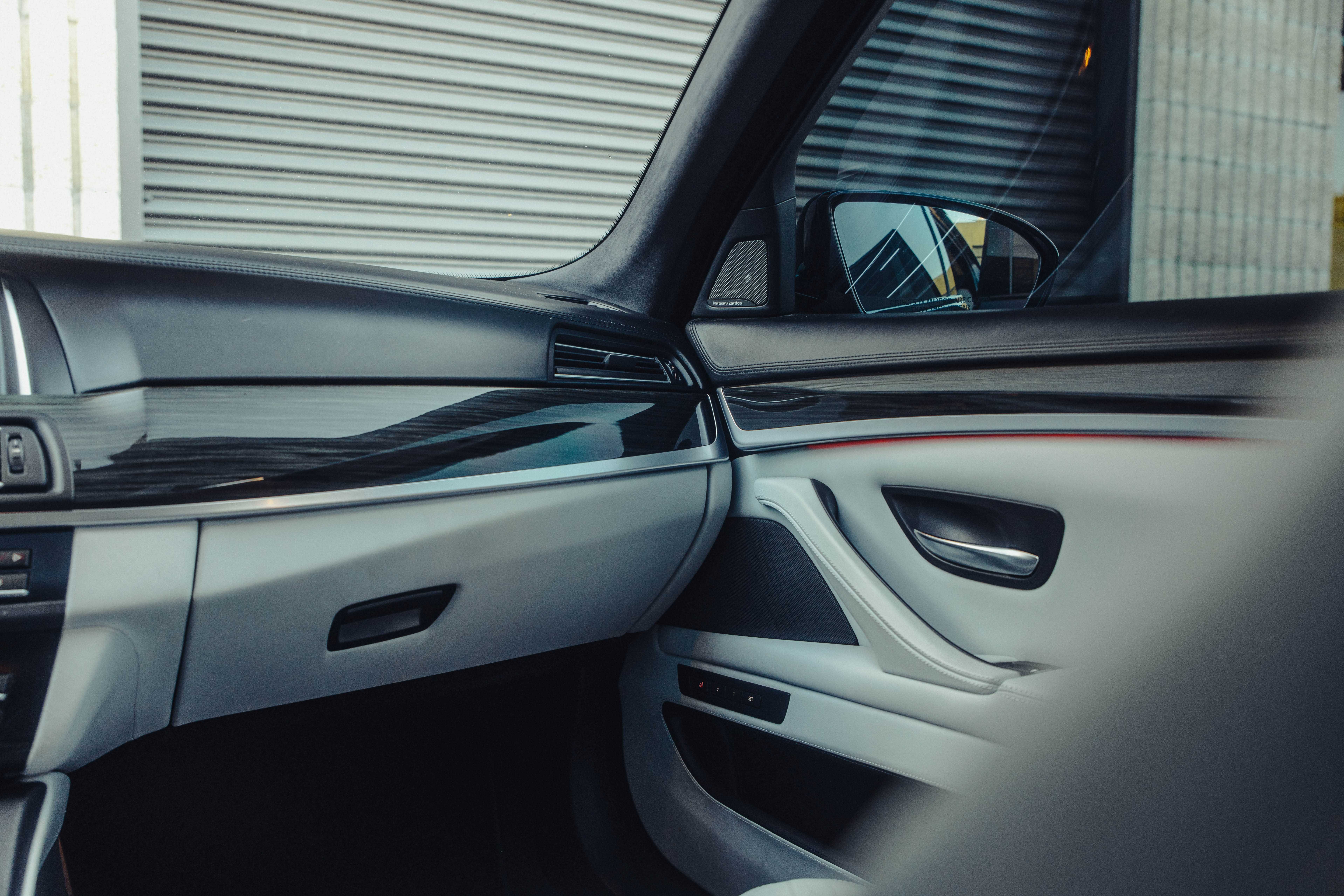 2016 BMW M5 Image 102