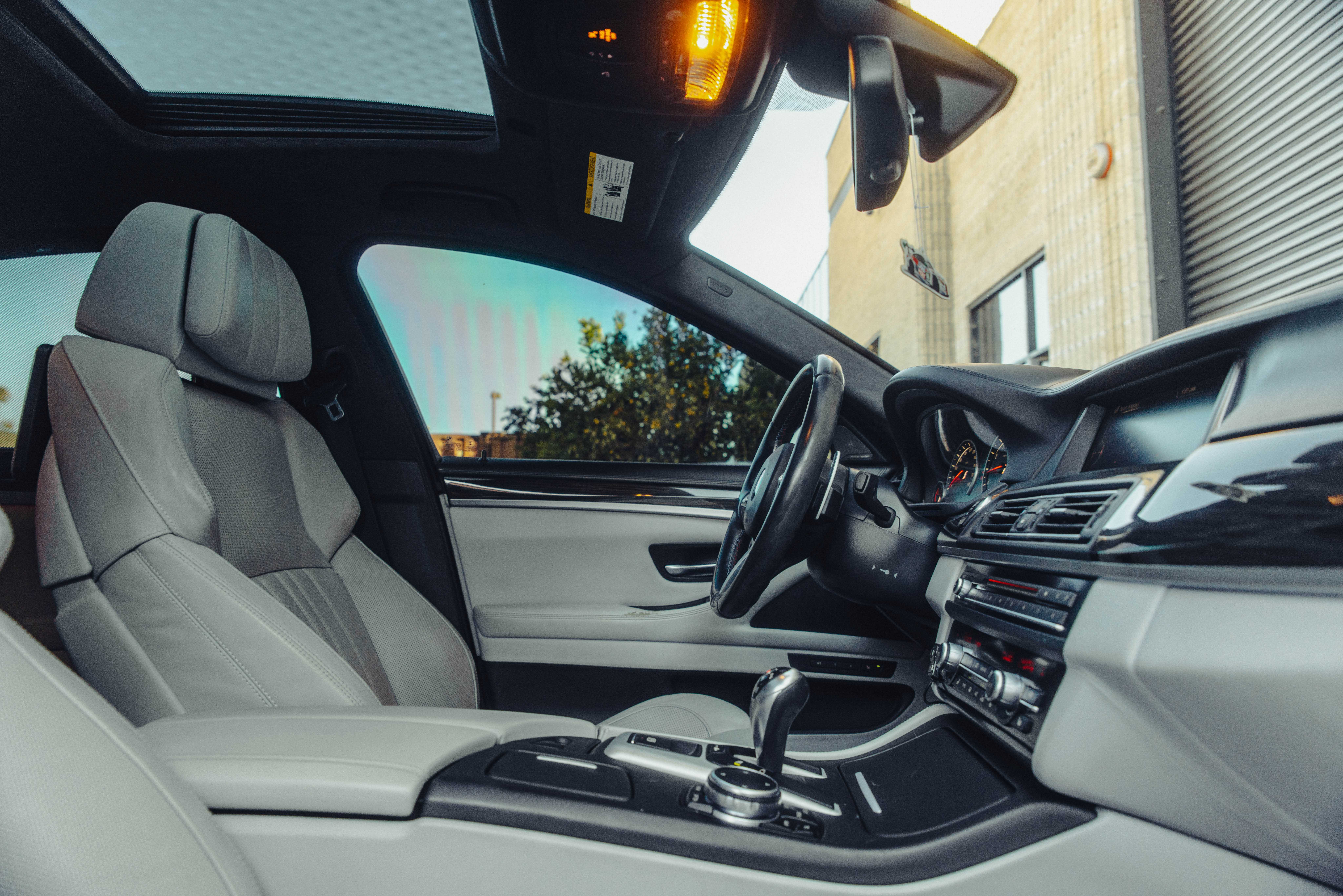 2016 BMW M5 Image 111