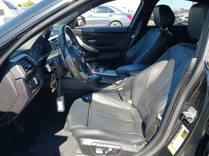 2017 BMW 4 SERIES Image 6