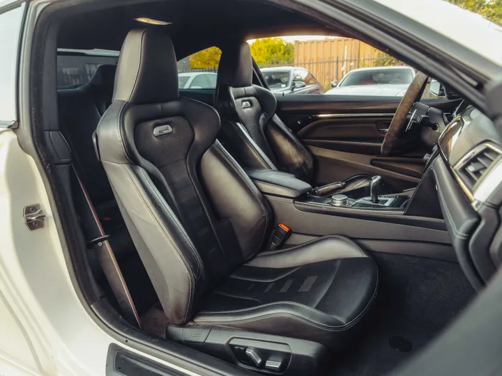 2017 BMW M4 Image 101