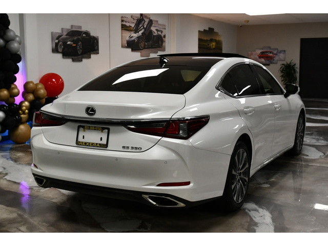 WHITE, 2019 LEXUS ES 350 Image 4