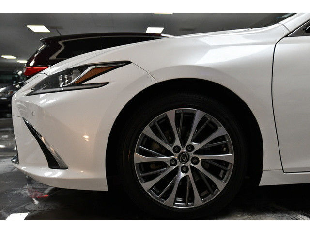 WHITE, 2019 LEXUS ES 350 Image 22