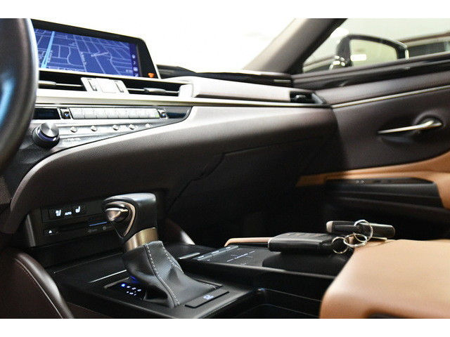 WHITE, 2019 LEXUS ES 350 Image 37
