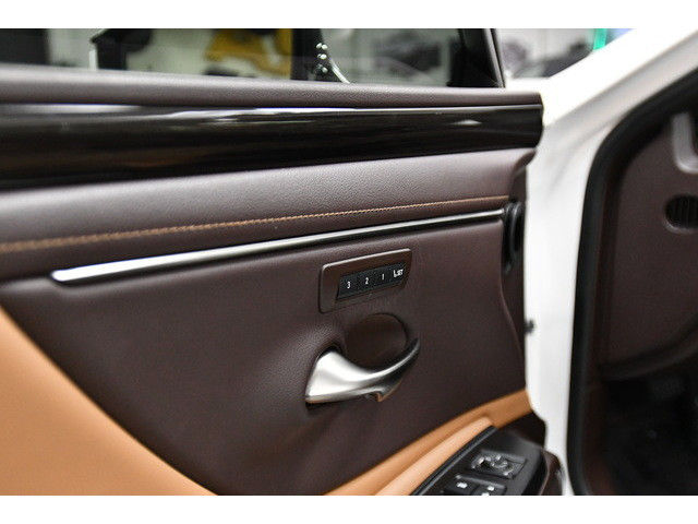 WHITE, 2019 LEXUS ES 350 Image 41