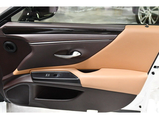 WHITE, 2019 LEXUS ES 350 Image 54