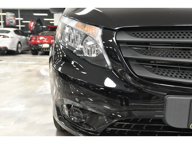 BLACK, 2017 MERCEDES-BENZ MINI-VAN Image 10