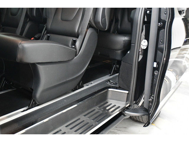 BLACK, 2017 MERCEDES-BENZ MINI-VAN Image 46