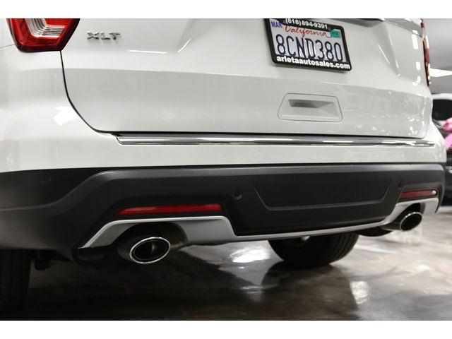WHITE, 2018 FORD EXPLORER Image 13