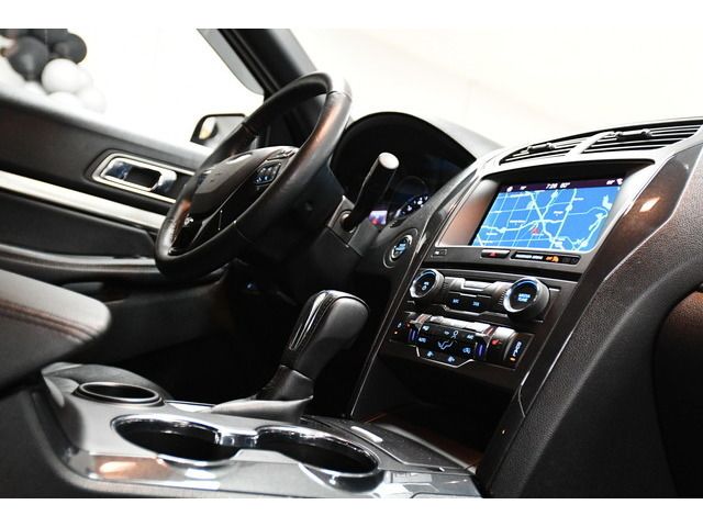 WHITE, 2018 FORD EXPLORER Image 61