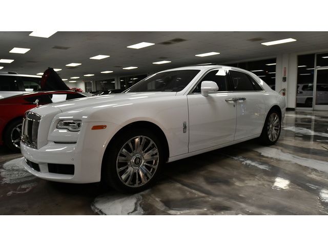 WHITE, 2020 ROLLS-ROYCE GHOST SERIES II Image 6