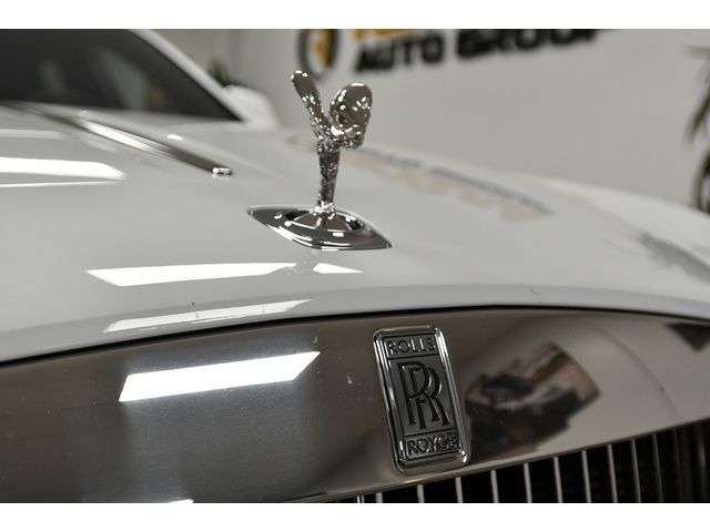 WHITE, 2020 ROLLS-ROYCE GHOST SERIES II Image 15