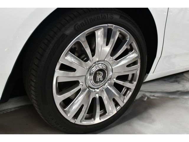 WHITE, 2020 ROLLS-ROYCE GHOST SERIES II Image 26