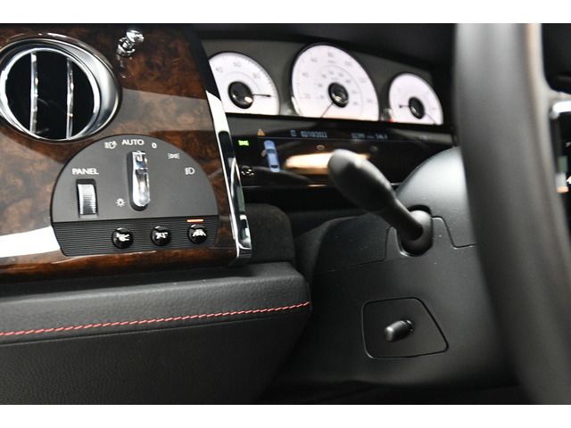 WHITE, 2020 ROLLS-ROYCE GHOST SERIES II Image 55