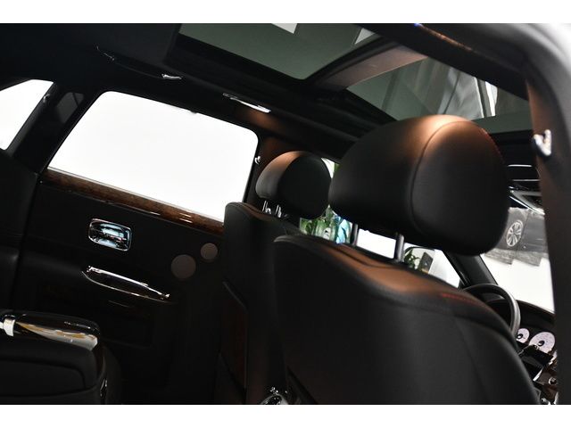 WHITE, 2020 ROLLS-ROYCE GHOST SERIES II Image 84