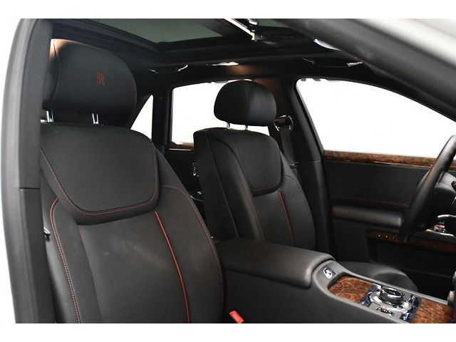 WHITE, 2020 ROLLS-ROYCE GHOST SERIES II Image 93