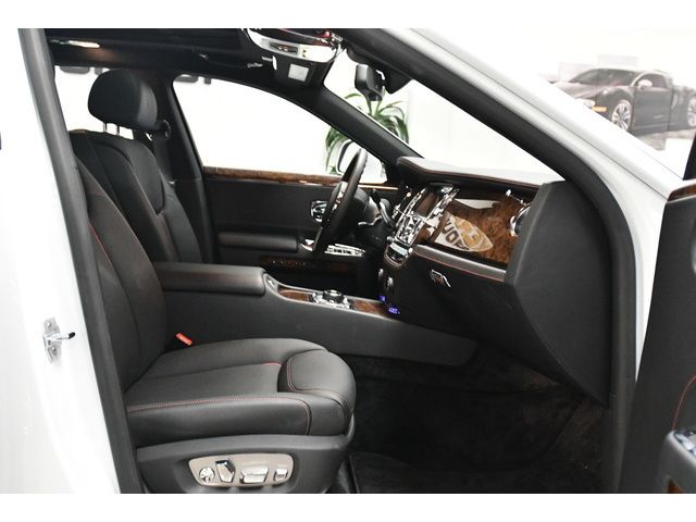 WHITE, 2020 ROLLS-ROYCE GHOST SERIES II Image 94