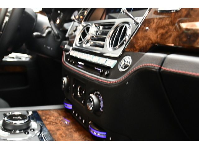 WHITE, 2020 ROLLS-ROYCE GHOST SERIES II Image 98