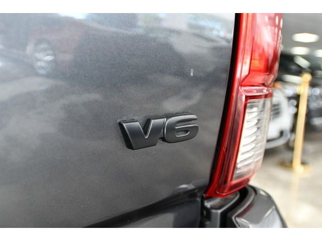 GRAY, 2019 TOYOTA TACOMA Image 28