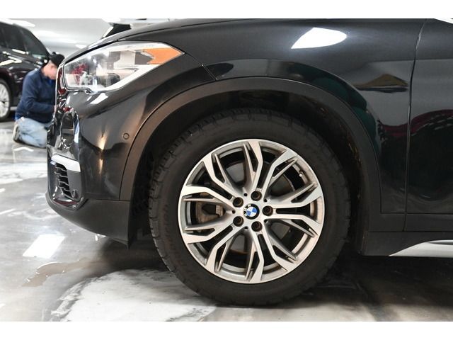 BLACK, 2016 BMW X1 Image 19
