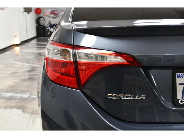 GRAY, 2016 TOYOTA COROLLA Image 9