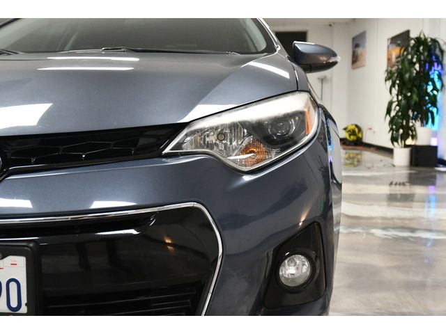 GRAY, 2016 TOYOTA COROLLA Image 10