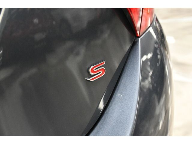 GRAY, 2016 TOYOTA COROLLA Image 16