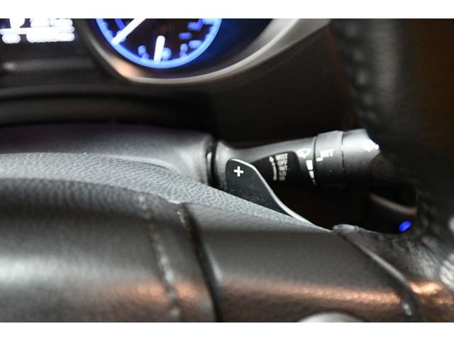 GRAY, 2016 TOYOTA COROLLA Image 33