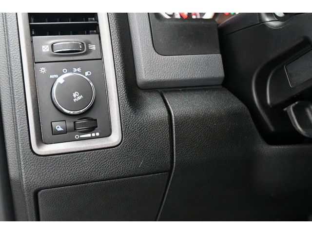 WHITE, 2016 RAM 1500 Image 39