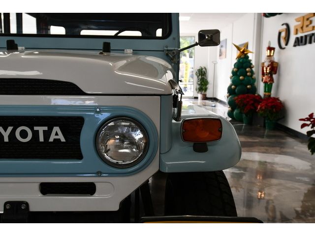 BLUE, 1972 TOYOTA LAND CRUISER Image 9