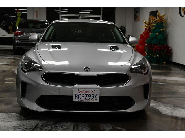 SILVER, 2018 KIA STINGER Image 2