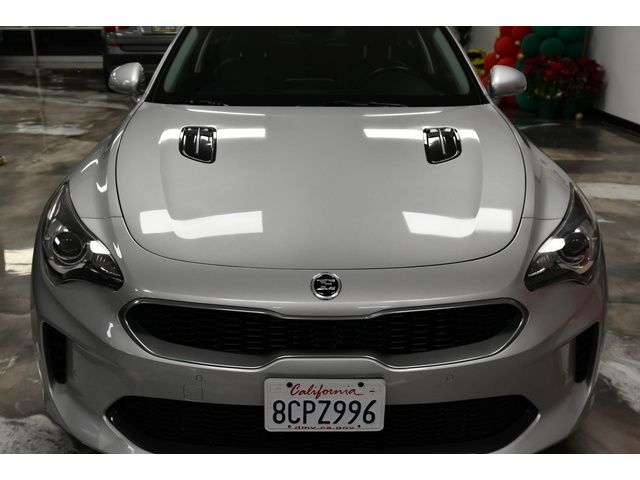 SILVER, 2018 KIA STINGER Image 13