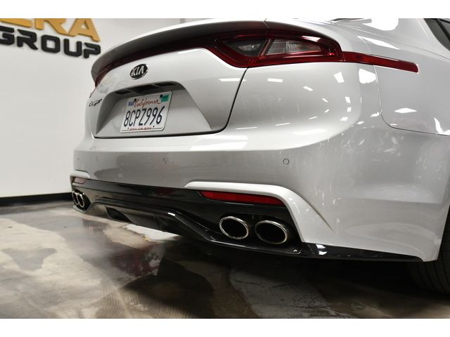SILVER, 2018 KIA STINGER Image 24