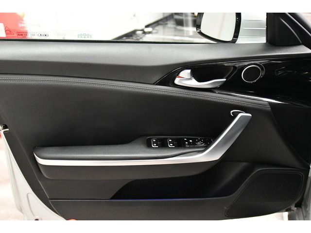 SILVER, 2018 KIA STINGER Image 45