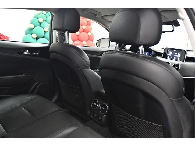 SILVER, 2018 KIA STINGER Image 54