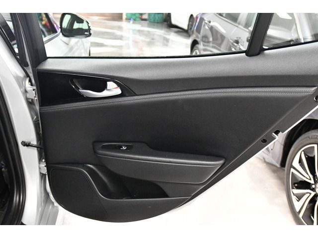 SILVER, 2018 KIA STINGER Image 56