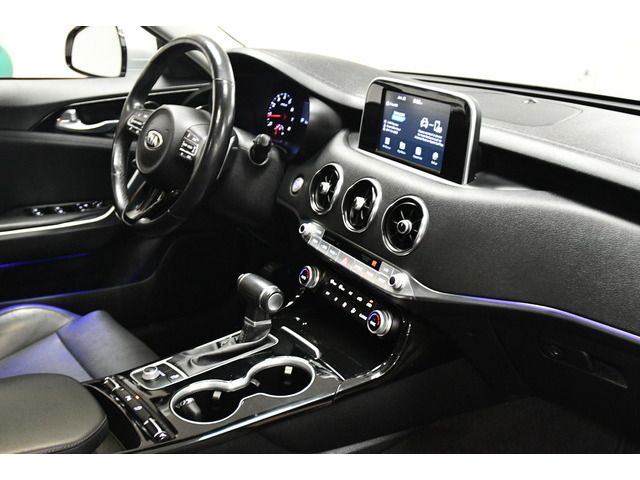 SILVER, 2018 KIA STINGER Image 57