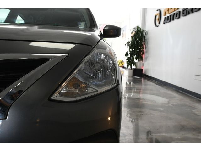 GRAY, 2018 NISSAN VERSA Image 11