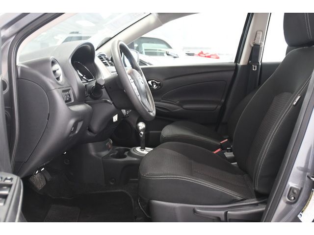 GRAY, 2018 NISSAN VERSA Image 24