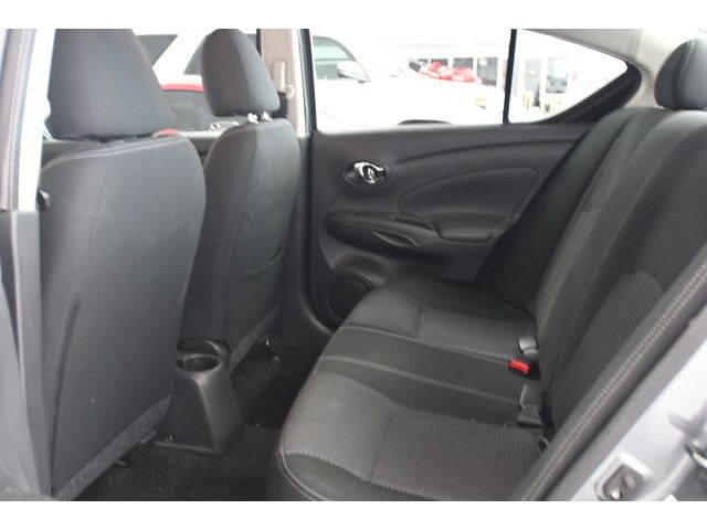 GRAY, 2018 NISSAN VERSA Image 34
