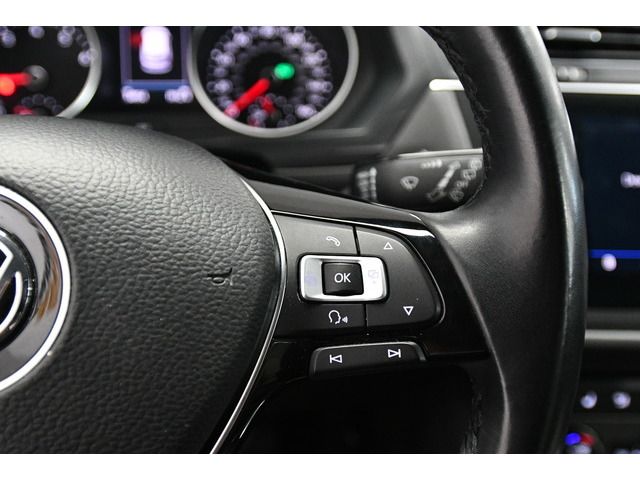 BLACK, 2018 VOLKSWAGEN TIGUAN Image 33