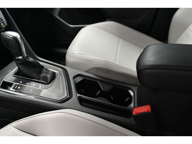 BLACK, 2018 VOLKSWAGEN TIGUAN Image 38