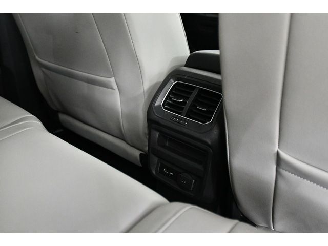 BLACK, 2018 VOLKSWAGEN TIGUAN Image 52