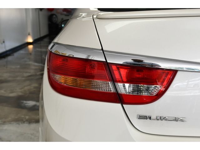 WHITE, 2016 BUICK VERANO Image 9