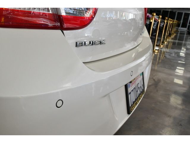 WHITE, 2016 BUICK VERANO Image 21