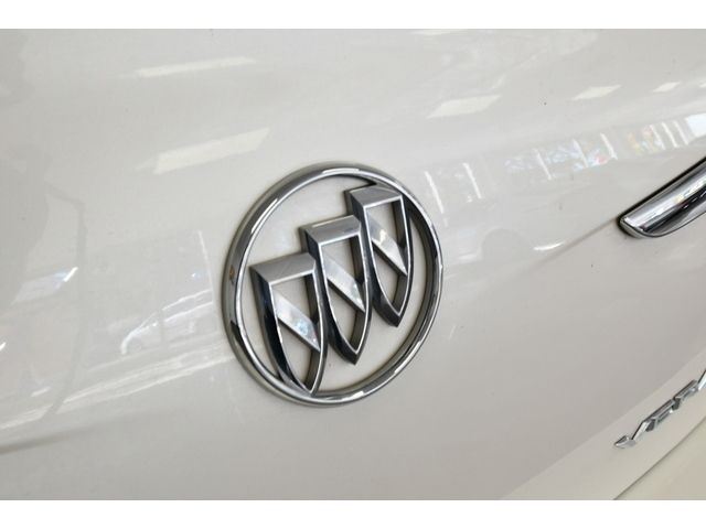WHITE, 2016 BUICK VERANO Image 22