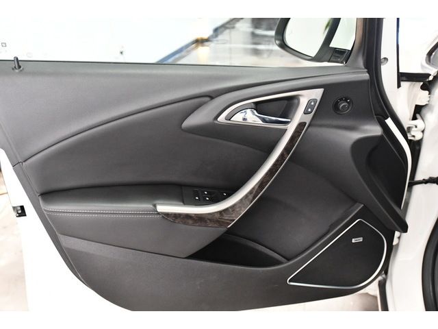 WHITE, 2016 BUICK VERANO Image 46