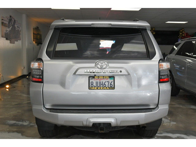 SILVER, 2019 TOYOTA 4RUNNER Image 5