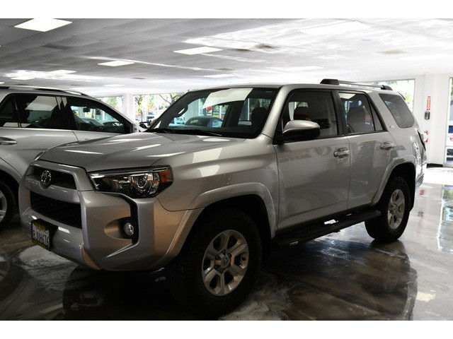 SILVER, 2019 TOYOTA 4RUNNER Image 7