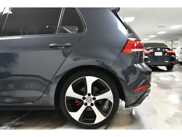 GRAY, 2018 VOLKSWAGEN GOLF GTI Image 22