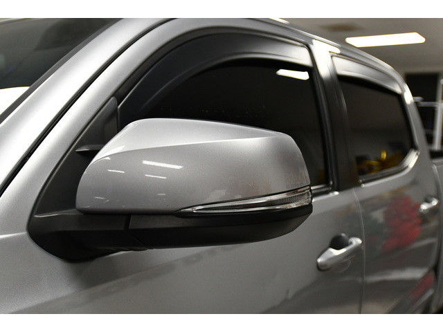 SILVER, 2018 TOYOTA TACOMA Image 14